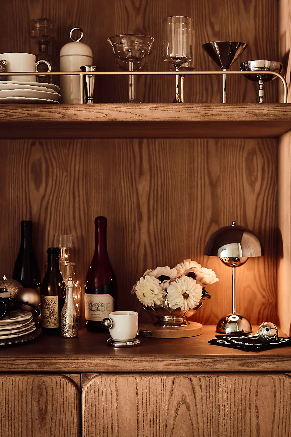 Minimalist Home Bar Cabinet with Storage -hansa handicraft