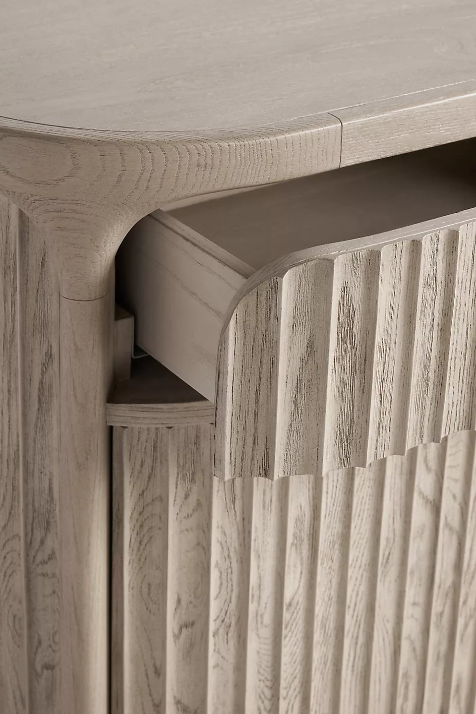 SLA Oval 70" Fluted Sideboard – Hansa Handicraft
