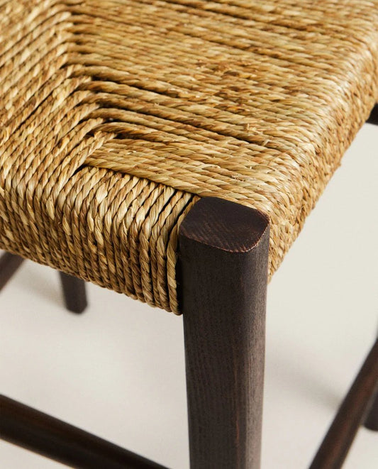 Van Solid Wood Bar Chair - Elevate Your Space with Timeless Style - Hansa Handicraft
