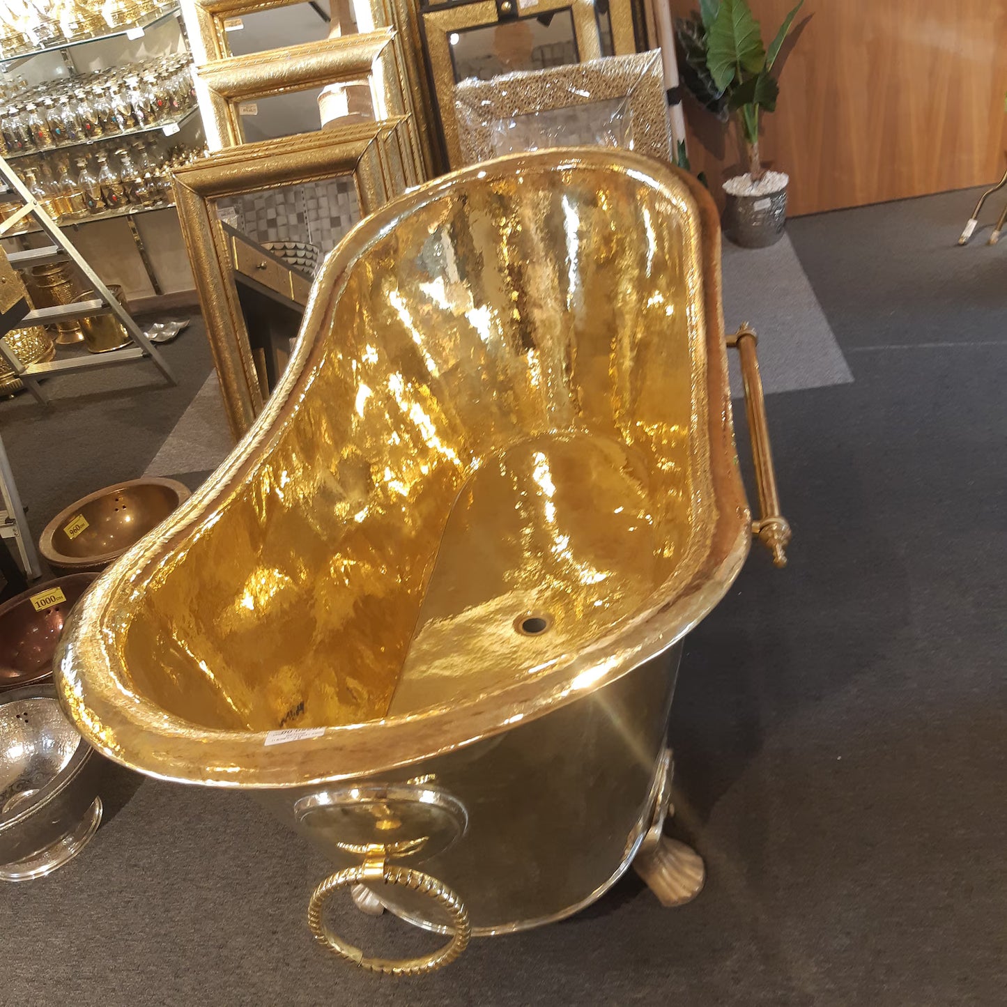 Handmade Brass Slipper Bathtub | Antique Clawfoot Design | Luxury Solid Brass Bath - HANSA HANDICRAFT