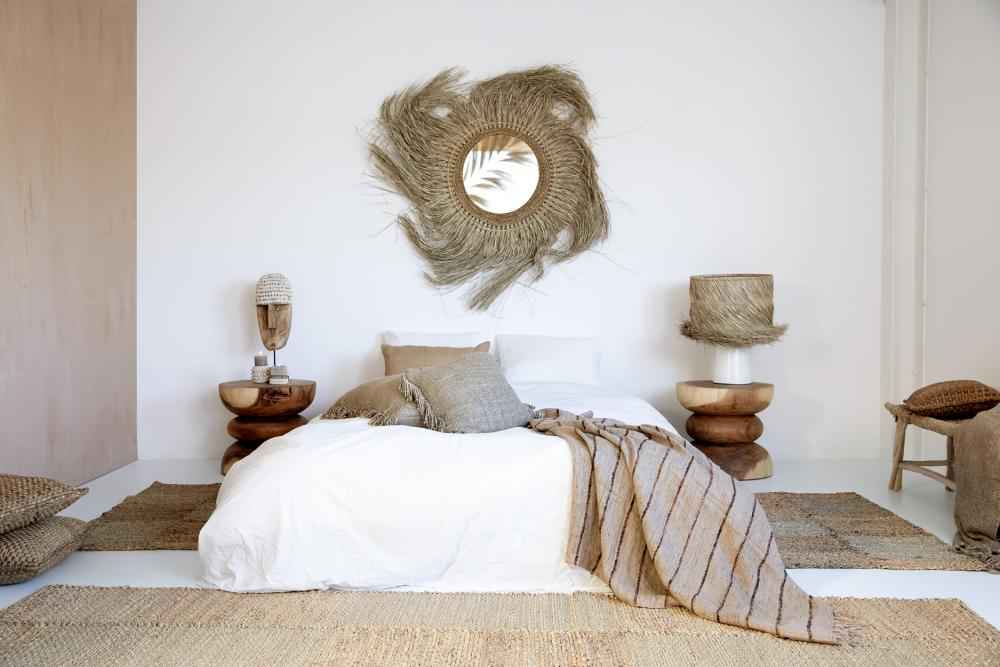 PANDAN TABLE LAMP | WHITE + NATURAL