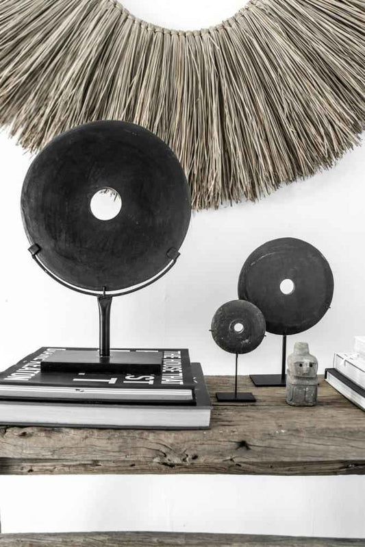 RIVER STONE ON STAND | BLACK | LARGE