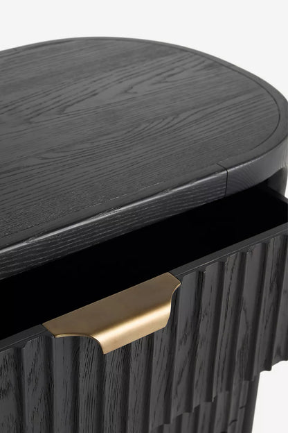 This is a stylish three-drawer dresser with a mid-century modern aesthetic - hansa handicraft