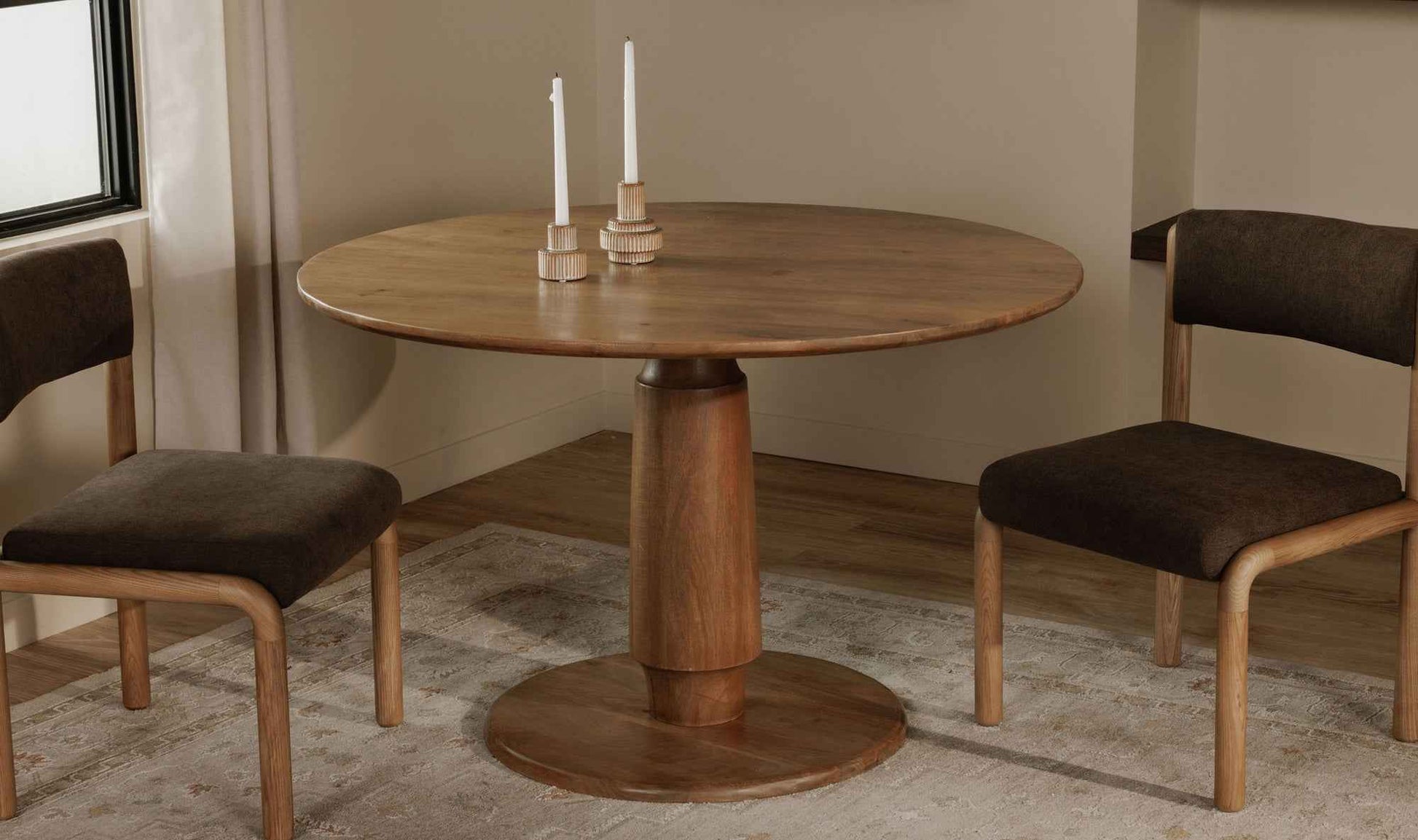 CLARK 48"RD DINING TABLE