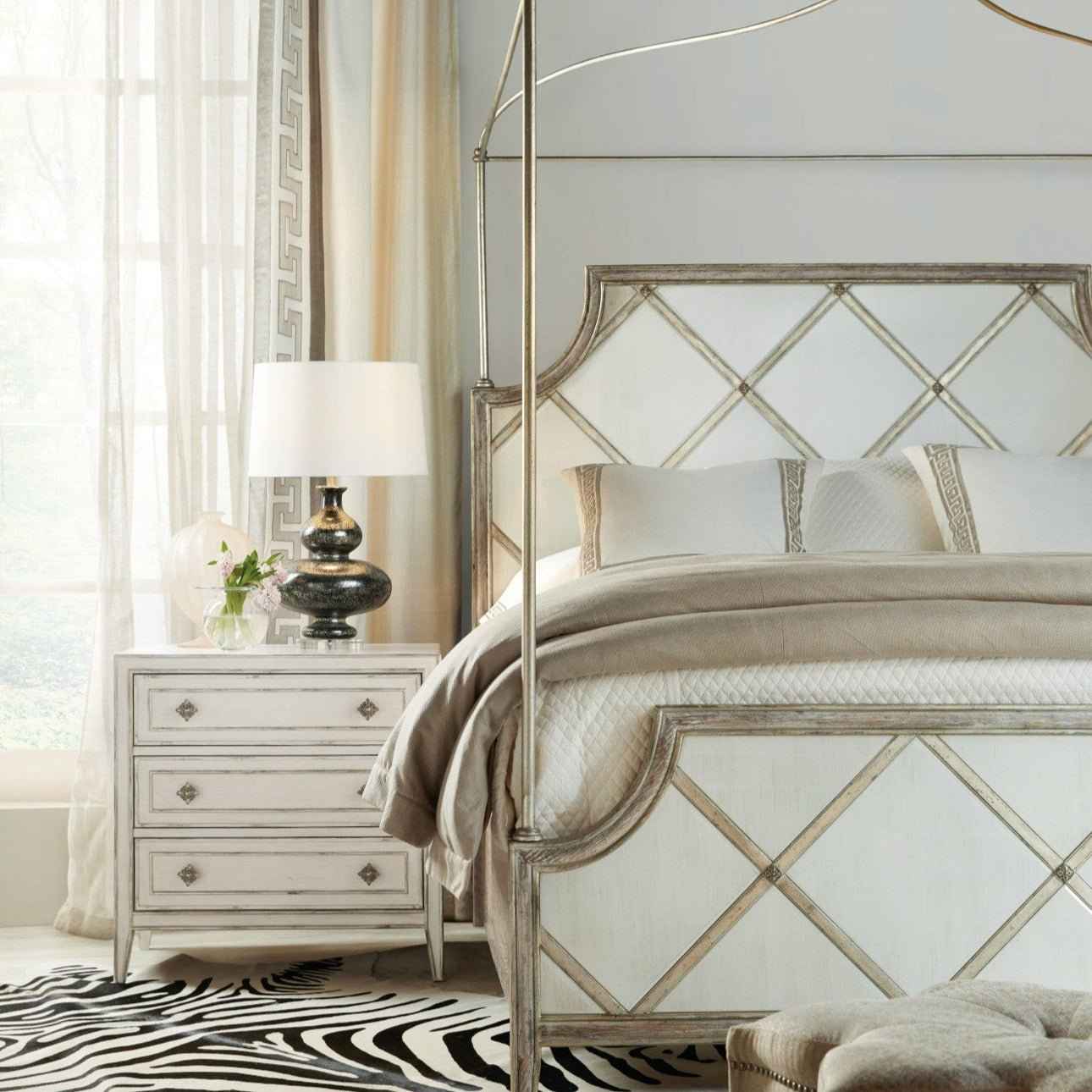 ANASTASIE 3-DRAWER NIGHTSTAND