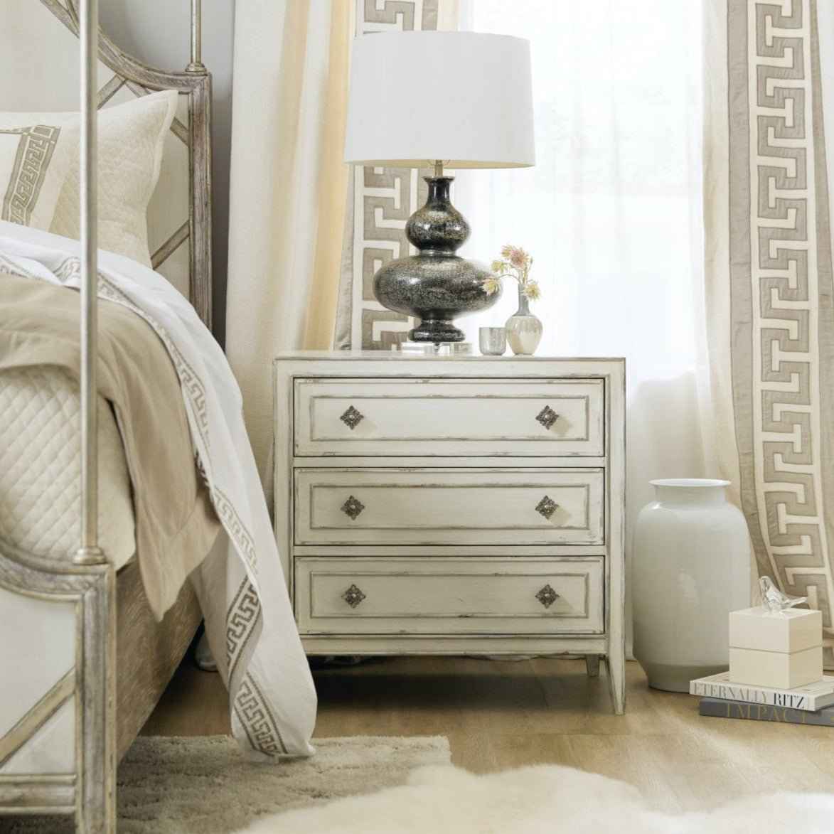 ANASTASIE 3-DRAWER NIGHTSTAND