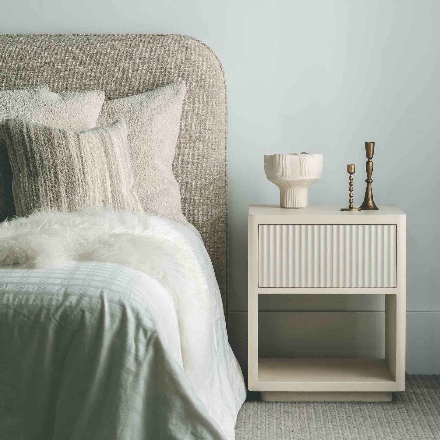 MAEVE (BED)SIDE TABLE | 1-DRAWER + 1-SHELF | BUFF