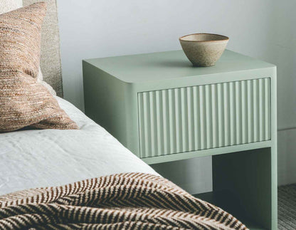 MAEVE (BED)SIDE TABLE | 1-DRAWER + 1-SHELF | SAGE