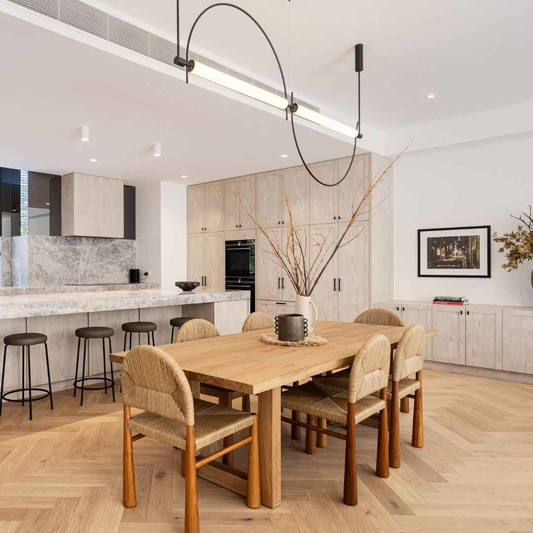 ABACA DINING CHAIR | BANANA LEAF +TEAK