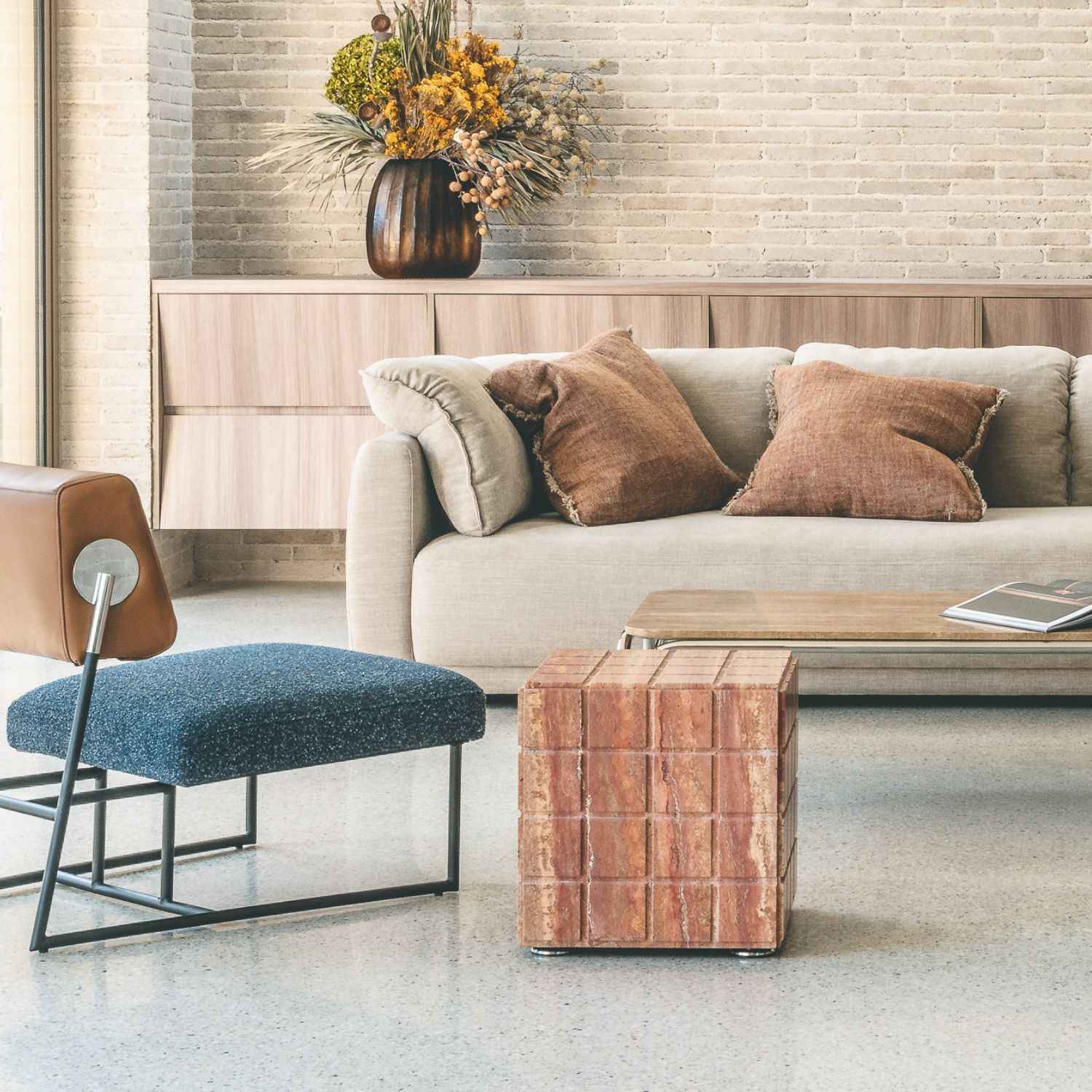 MESA SIDE TABLE - LOW STOOL | RED MARBLE