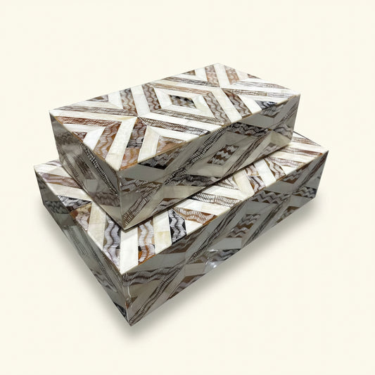 Etched Horn Diamond Box