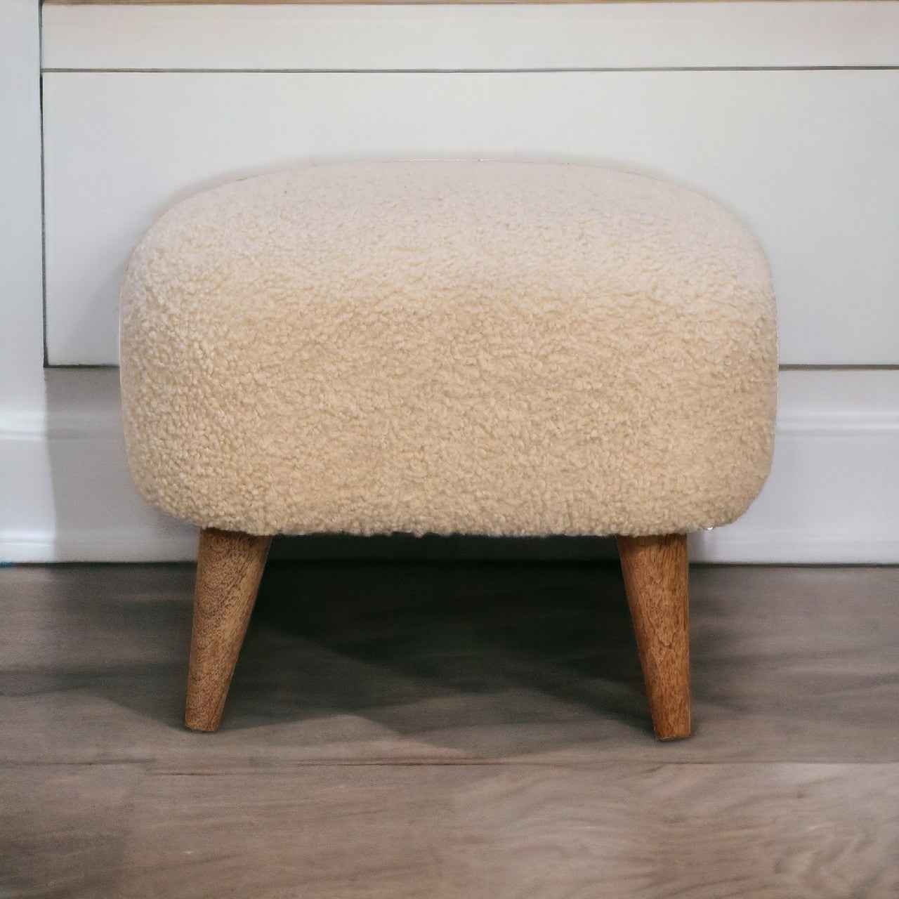 BOUCLE FOOTSTOOL