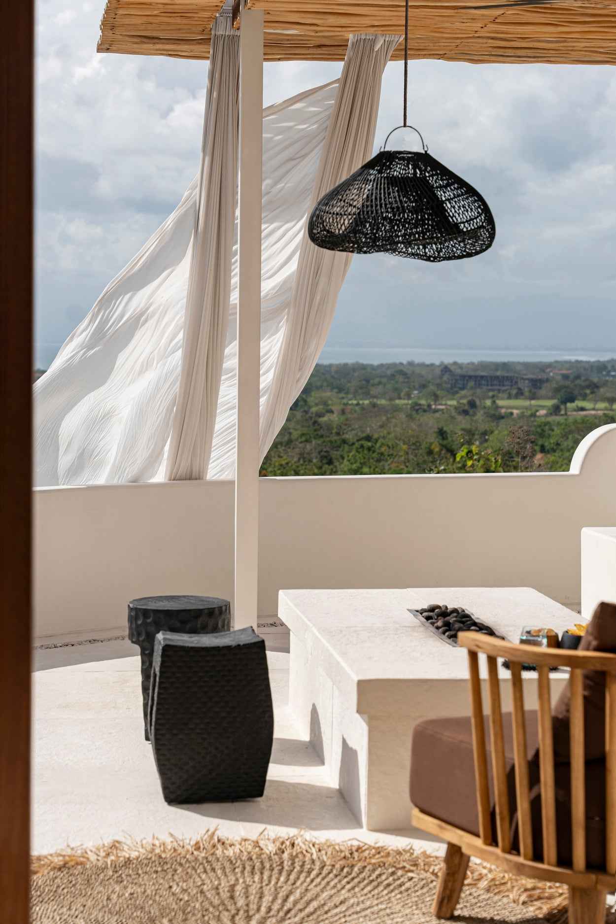 CRISTOF SIDE TABLE - STOOL | BLACK | IN-OUTDOORS