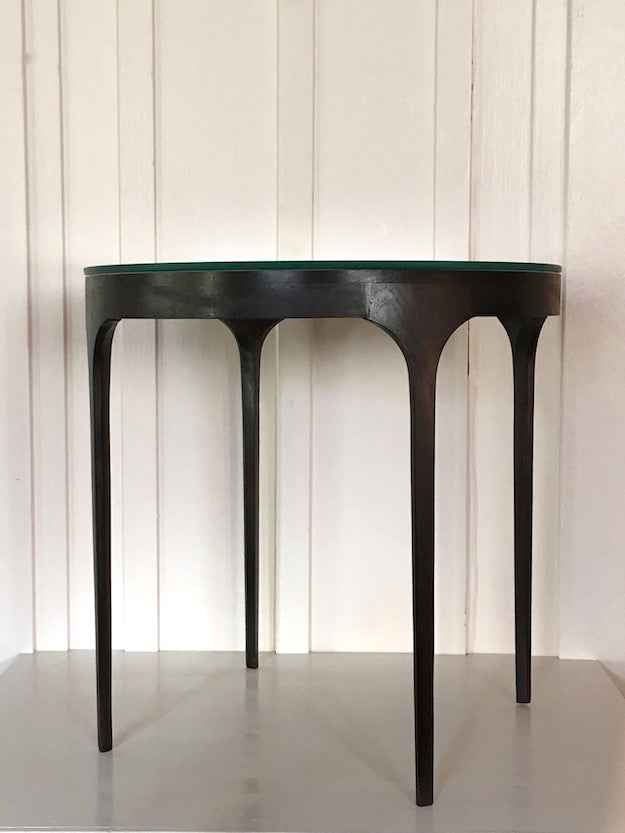 Modern Thin Leg Round Table