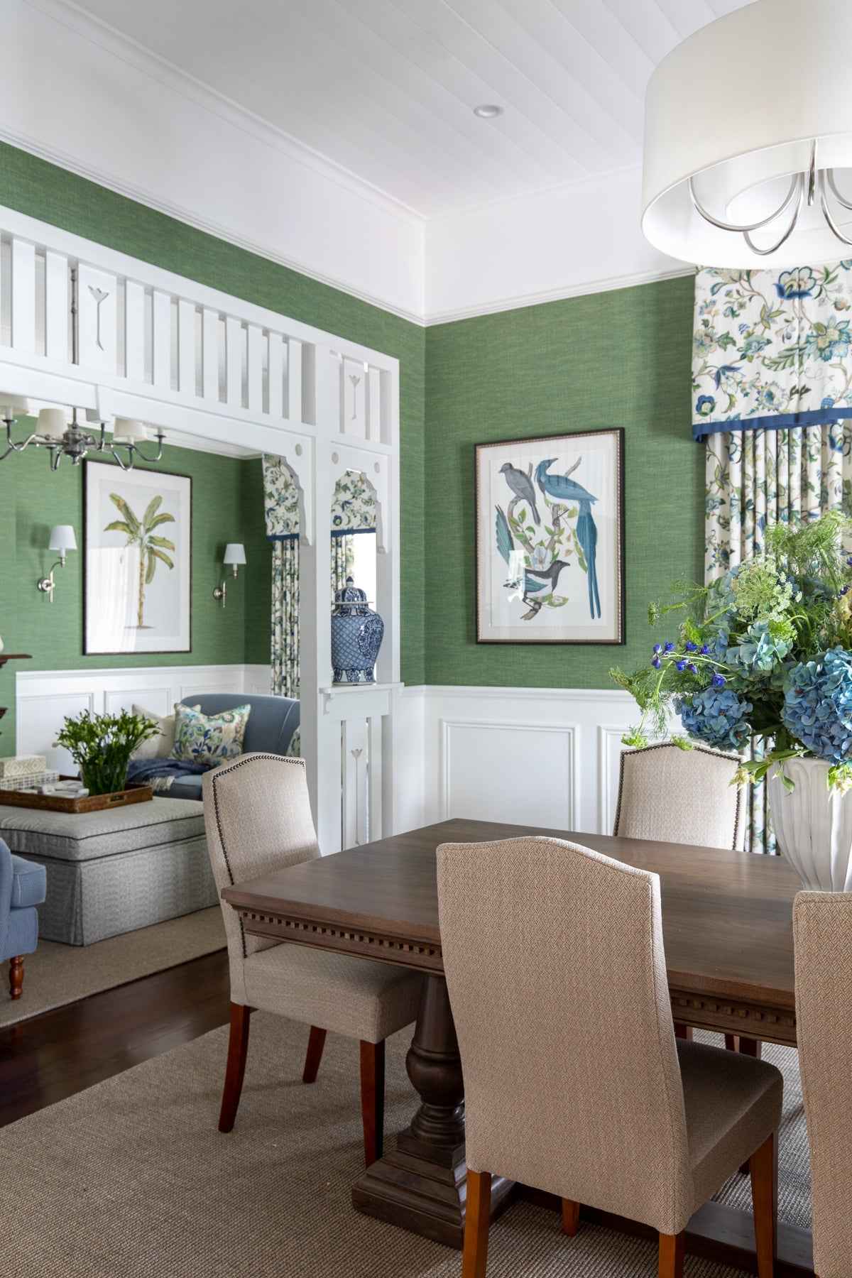 Laurent Dining Table