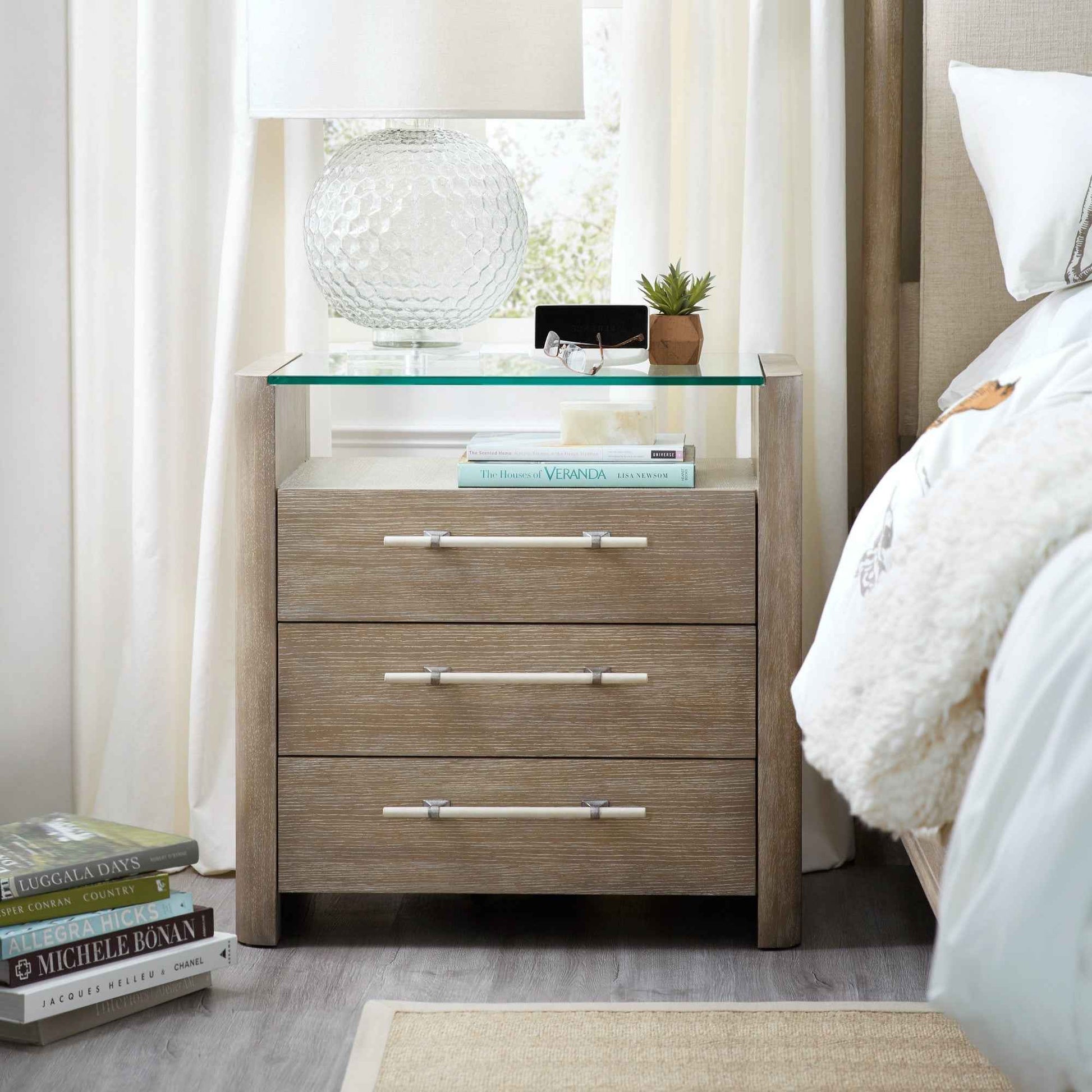 AFFINITY NIGHTSTAND