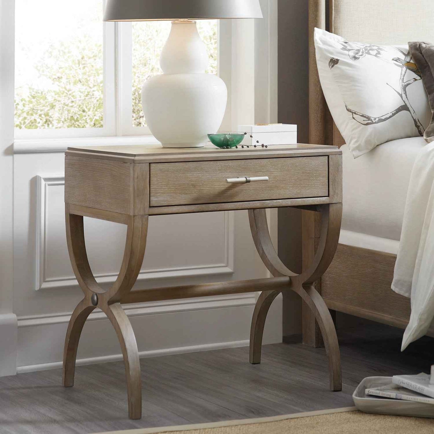 AFFINITY ONE-DRAWER NIGHT TABLE