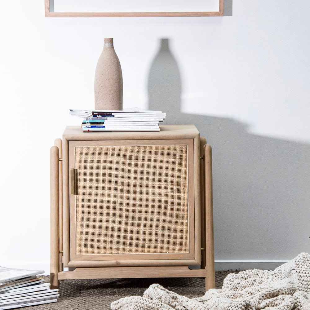 ALFA (BED)SIDE TABLE (RIGHT + LEFT OPTIONS) / BLOND OAK