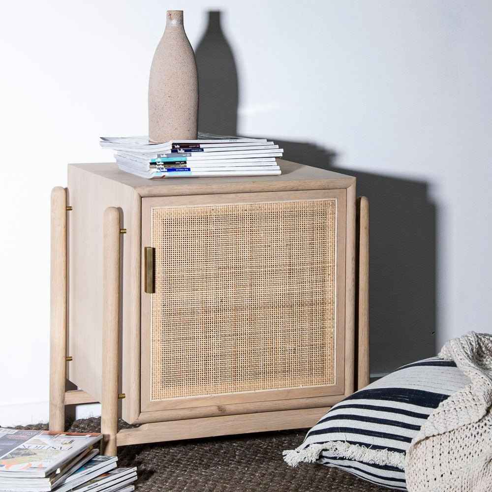 ALFA (BED)SIDE TABLE (RIGHT + LEFT OPTIONS) / BLOND OAK