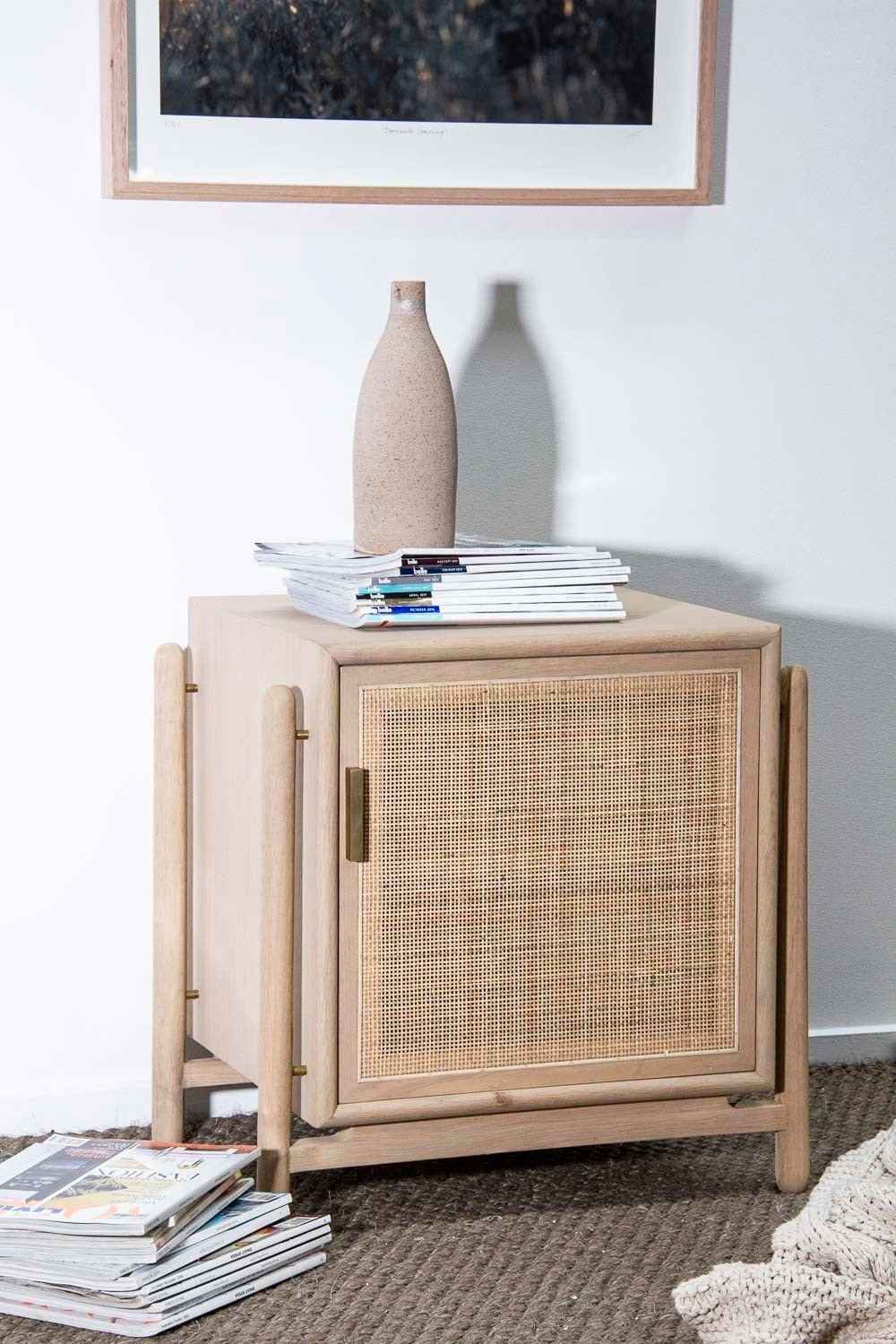 ALFA (BED)SIDE TABLE (RIGHT + LEFT OPTIONS) / BLOND OAK
