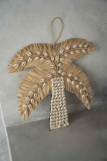 BANANA SHELL PALM TREE WALL ART | NATURAL + WHITE