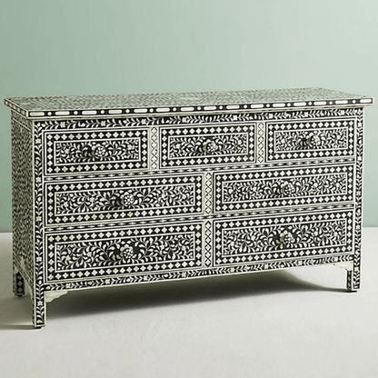 7 Drawers Dresser In Black Color