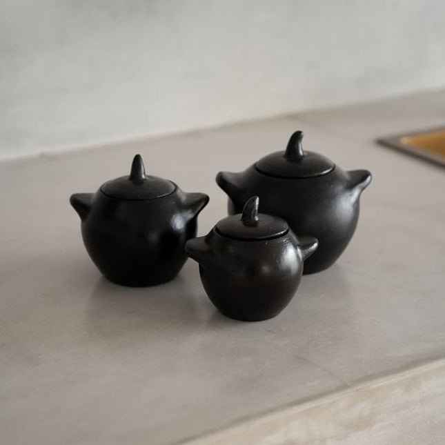 BURNED JAR WITH LID | BLACK | 3 SIZES