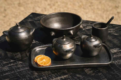 BURNED SERVING PLATE | BLACK