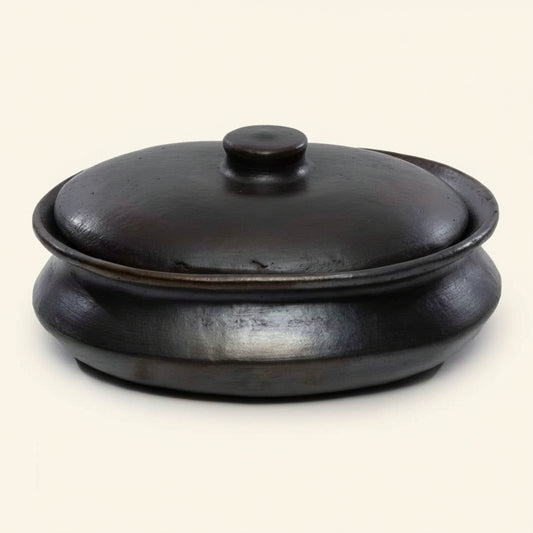 BURNED TERRACOTTA OVAL POT WITH LID | BLACK