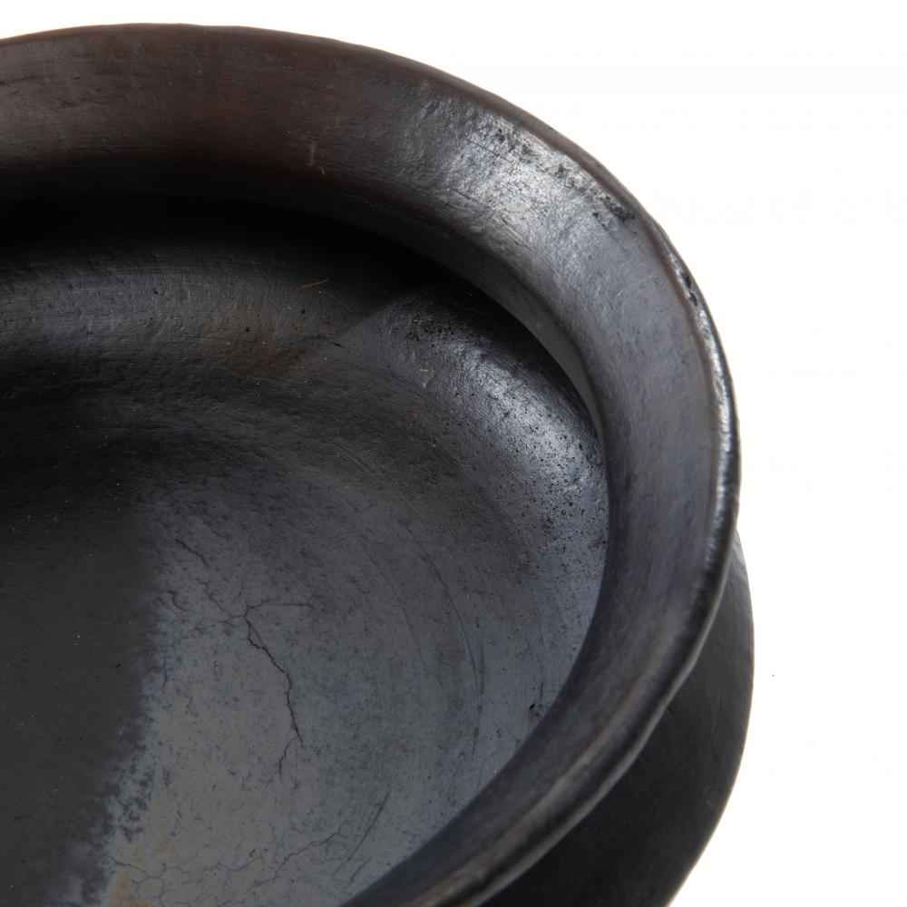 BURNED TERRACOTTA OVAL POT WITH LID | BLACK