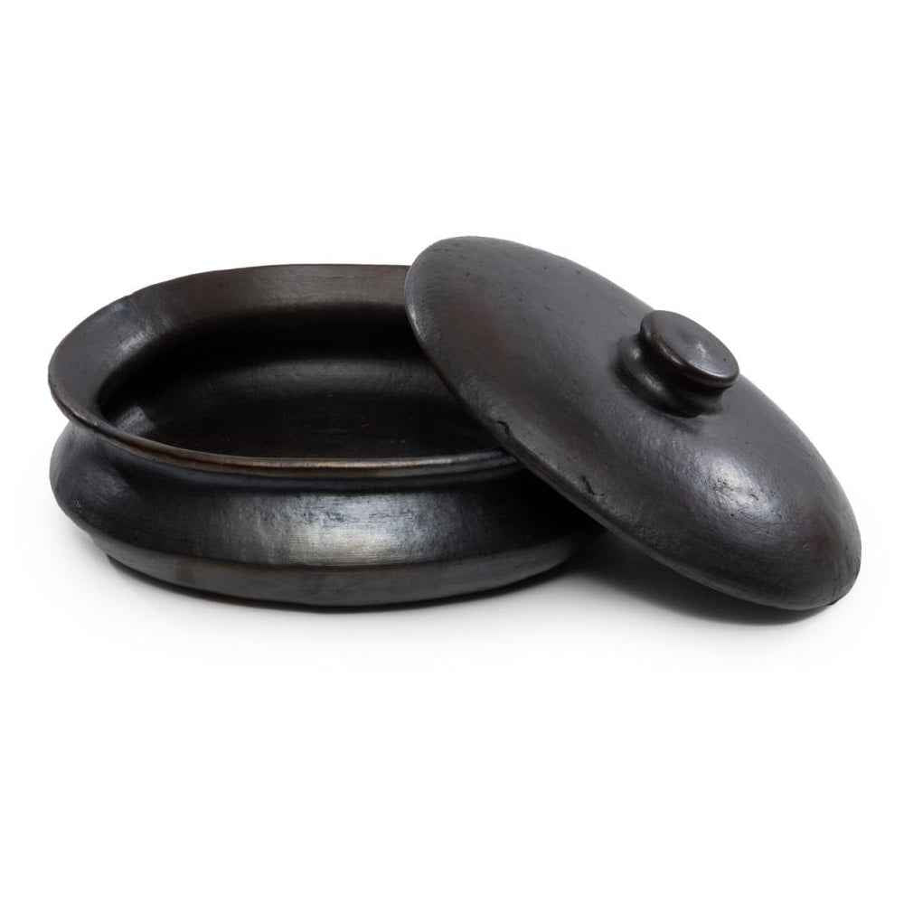 BURNED TERRACOTTA OVAL POT WITH LID | BLACK