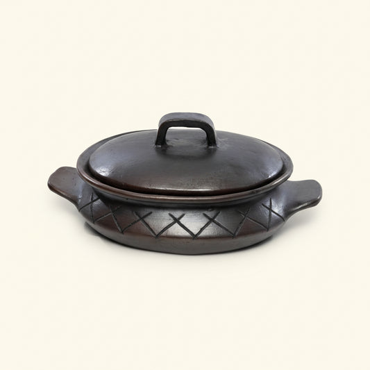 BURNED TERRACOTTA OVAL POT WITH LID + HANDLES | ENGRAVED | BLACK