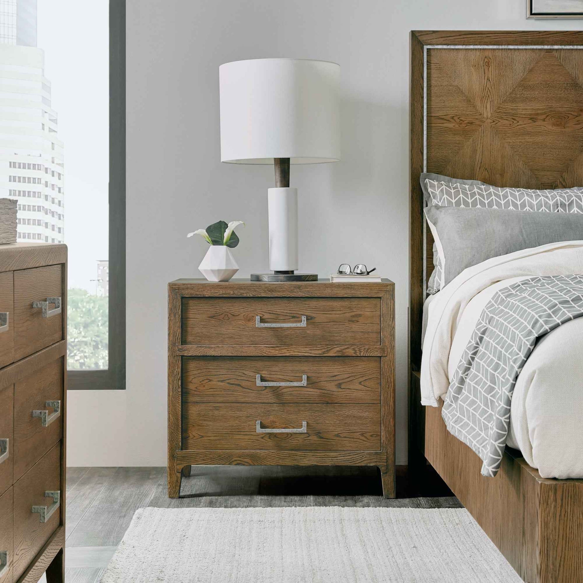 CHAPMAN 3-DRAWER NIGHTSTAND