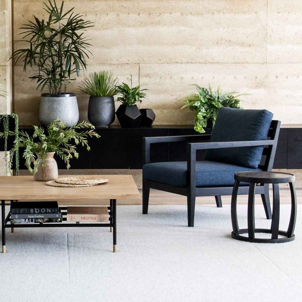 CHAPUNG SIDE TABLE / CHARCOAL OAK
