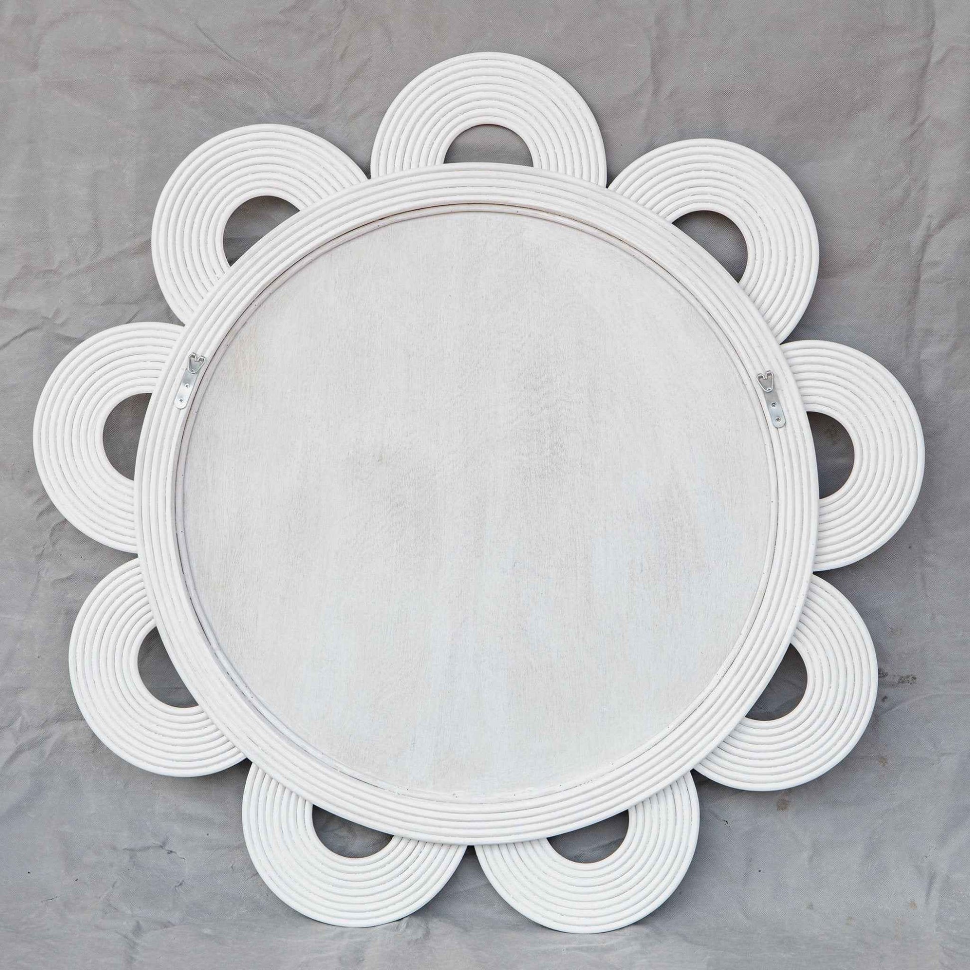 CLEMATIS WHITE RATTAN 46IN ROUND MIRROR