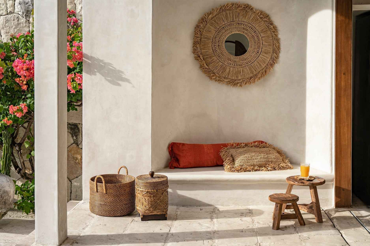 COLONIAL BASKET WITH LID +HANDLES | RATTAN