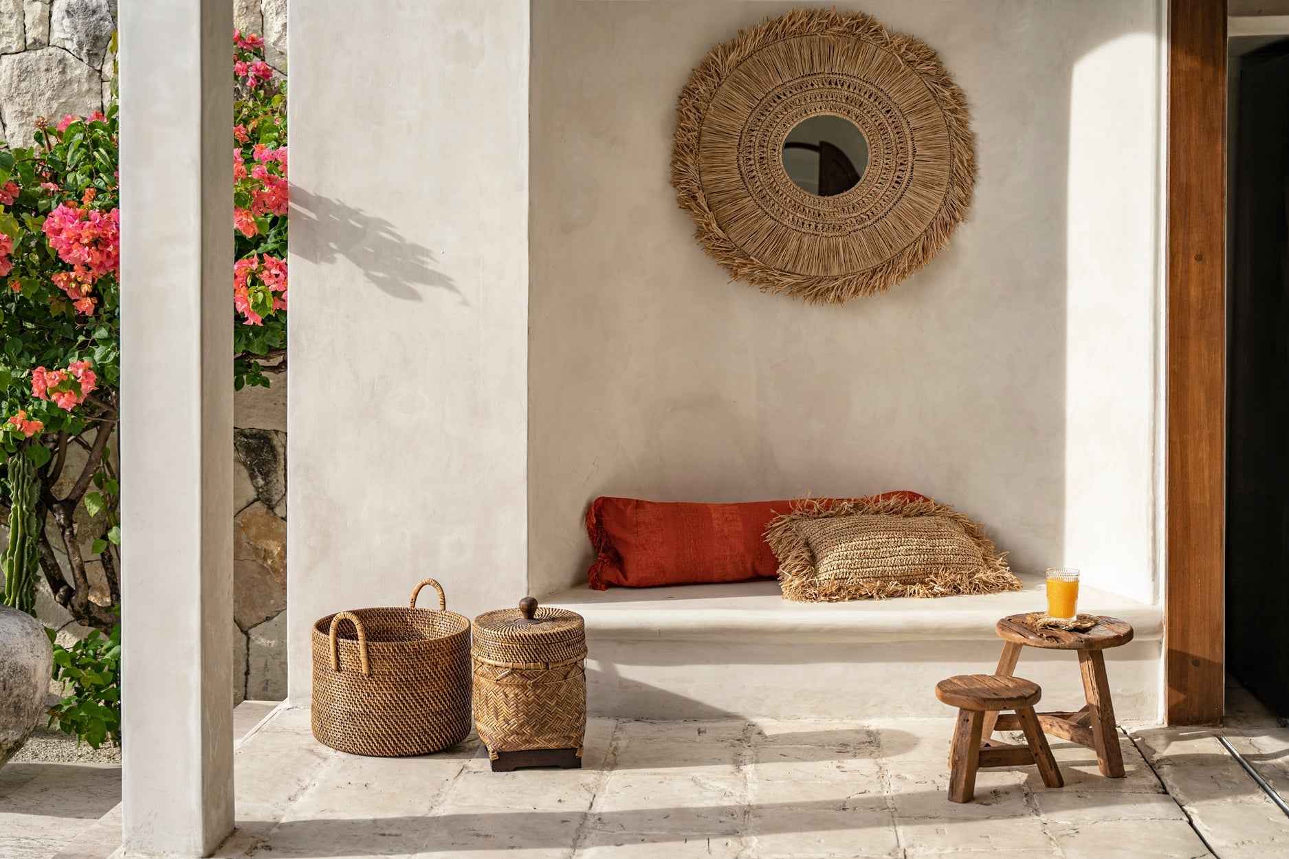 COLONIAL BASKET WITH LID +HANDLES | RATTAN