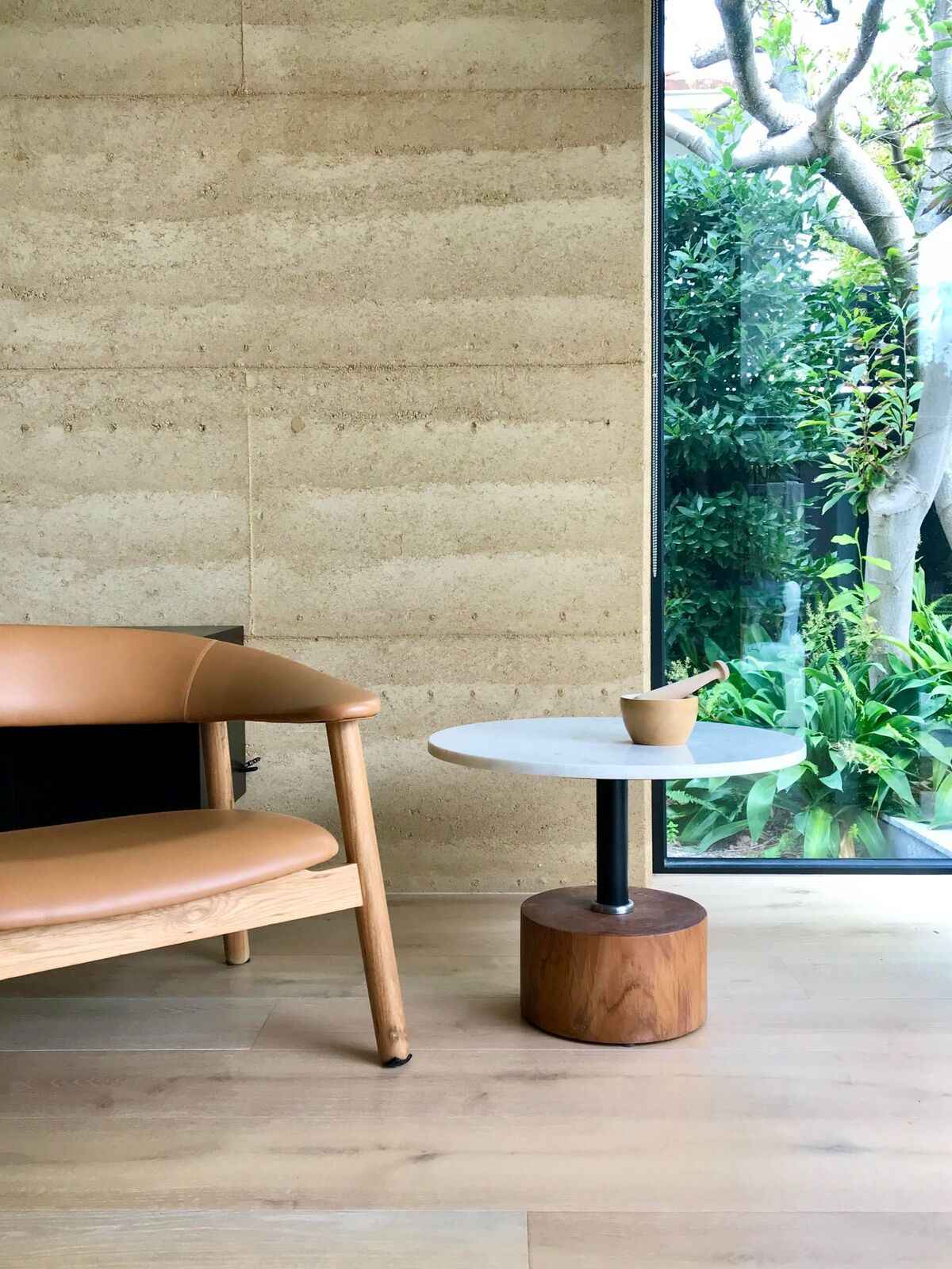 COOK SIDE TABLE / WHITE MARBLE + SUAR