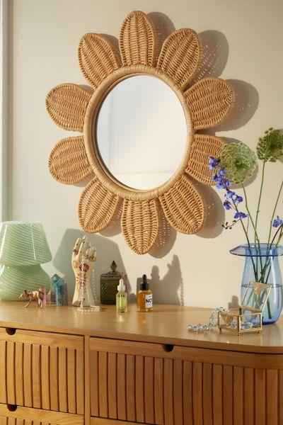 FLOWER POWER WALL MIRROR | NATURAL RATTAN