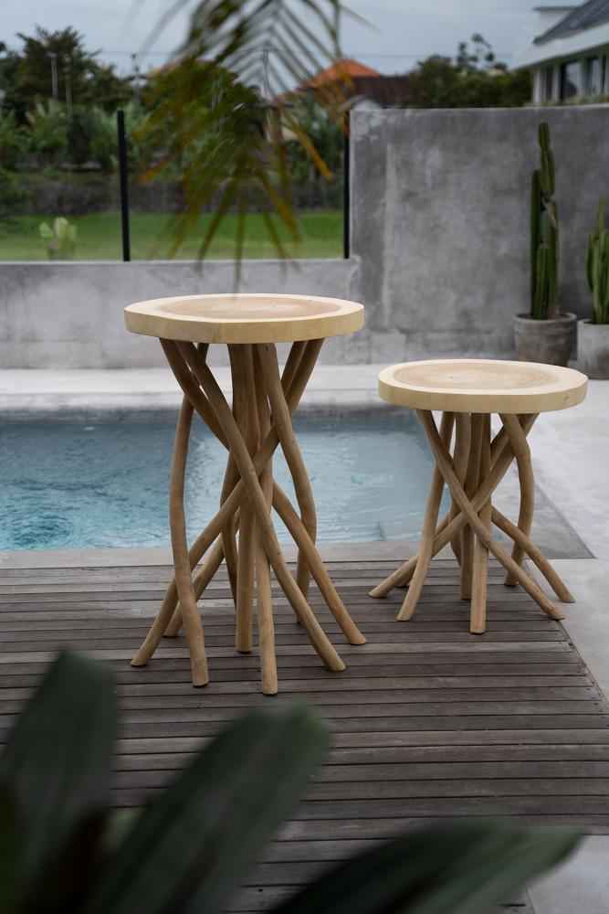GILI SIDE TABLE