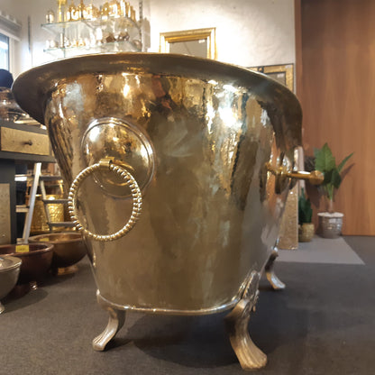 Handmade Brass Bathtub by - HANSA HANDICRAFT