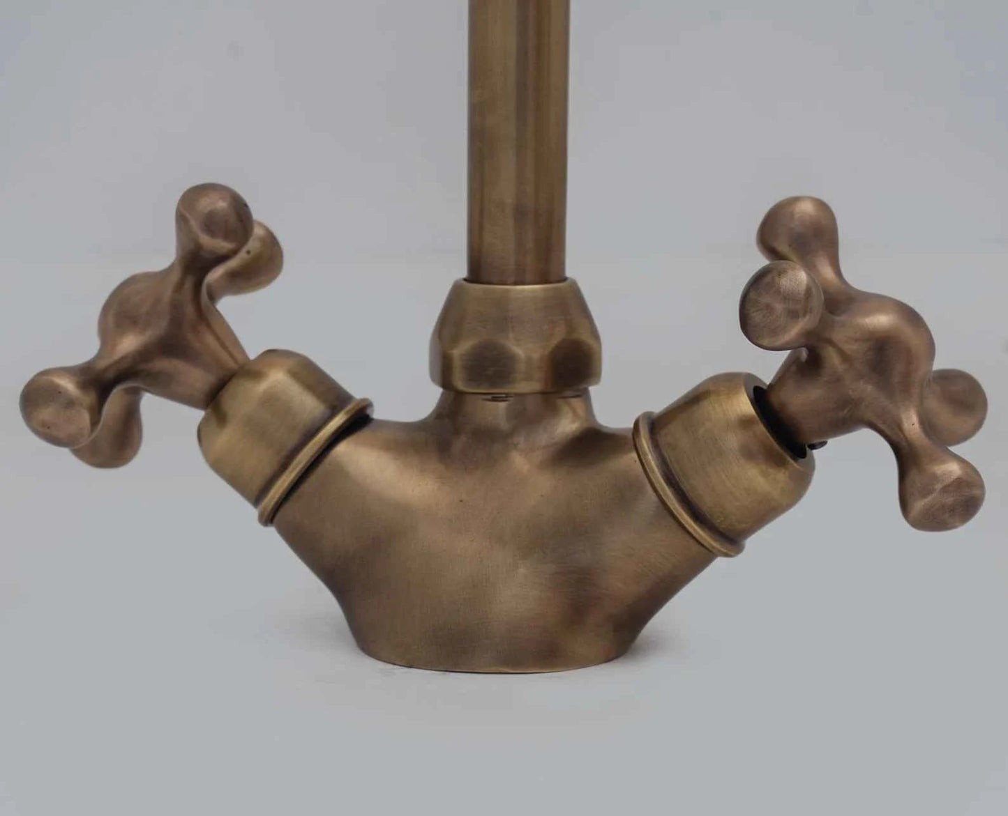 Elegant Luxury Bathroom Sink Faucet | Oil Rubbed Bronze Single Hole Antique Design | HANSA HANDICRAFT