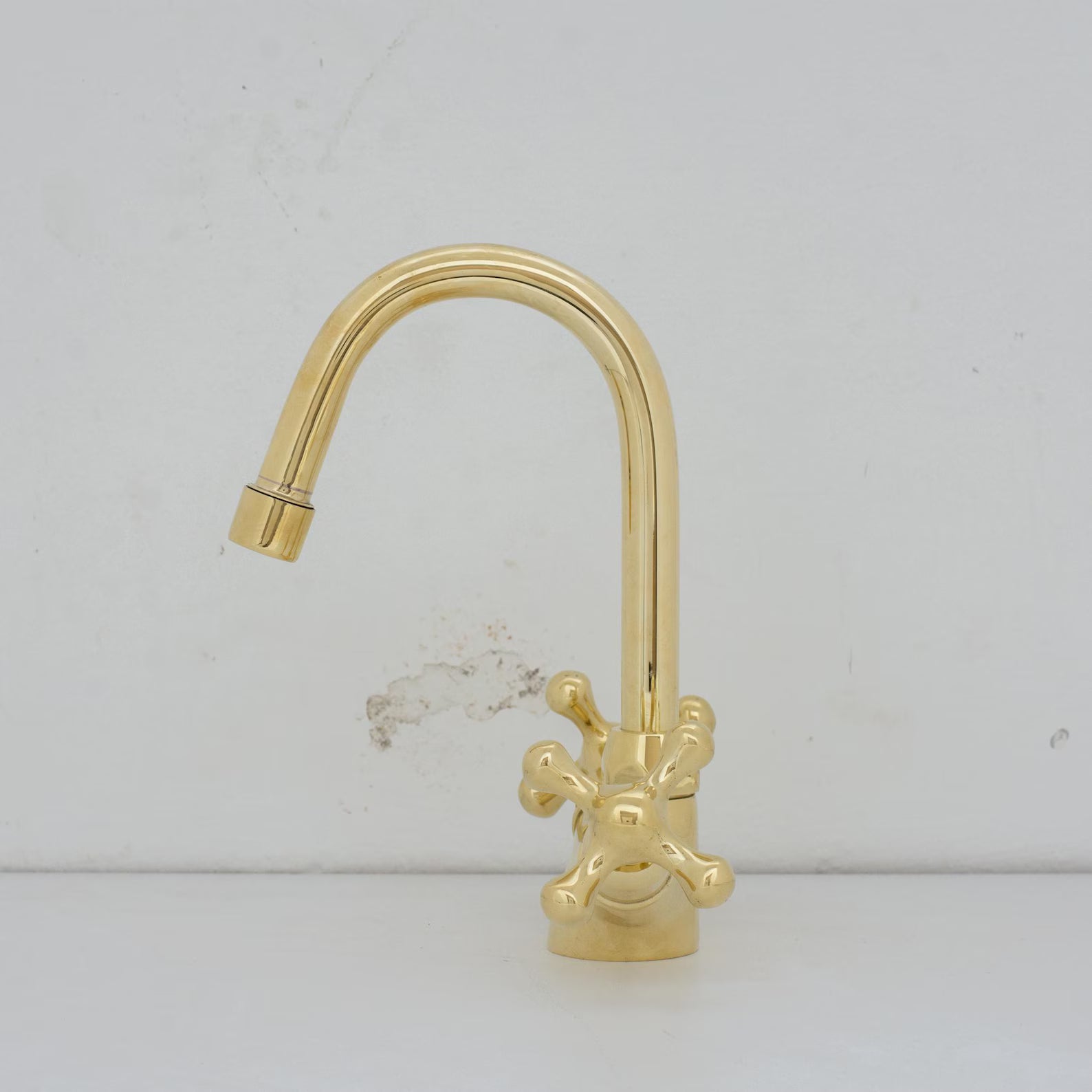 Unlacquered Brass Mixer Faucet | Single Hole Lever Handle Tap | Compact Short Bathroom Faucet – HANSA HANDICRAFT
