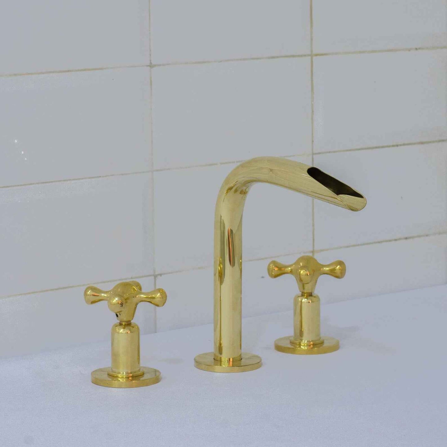 Handcrafted Unlacquered Brass Widespread Faucet | 3-Hole Waterfall Bathroom Sink Fixture – HANSA HANDICRAFT