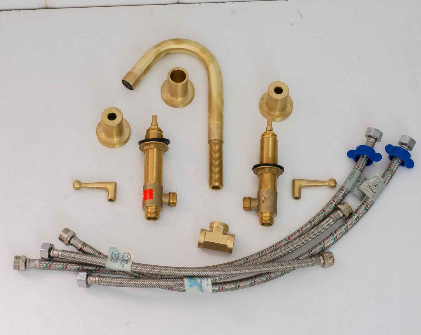 Unlacquered Brass Single Hole Faucet | Solid Brass Lever Handle Mixer Tap | Compact Bathroom Faucet – HANSA HANDICRAFT