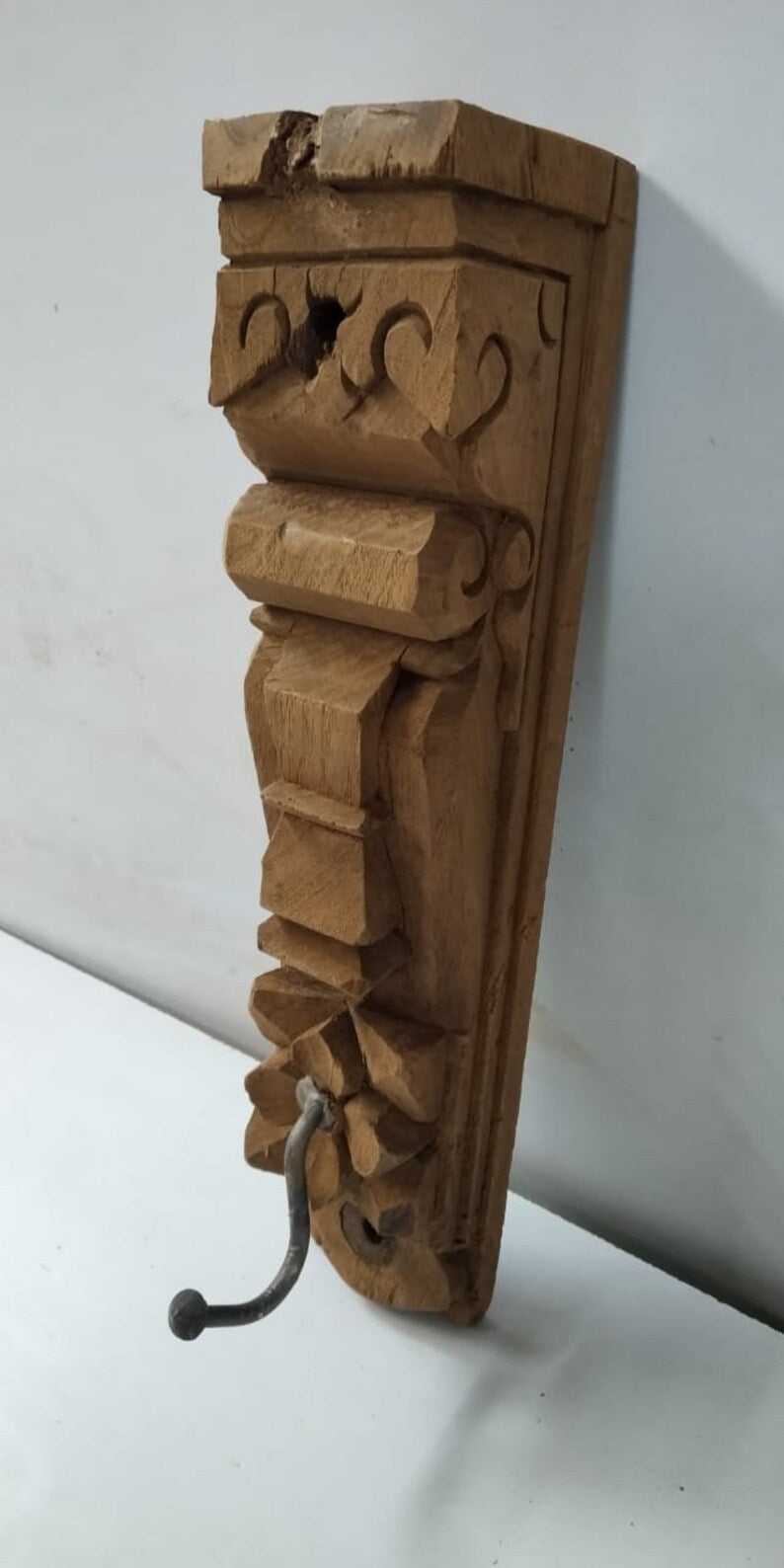 Indian Old Wooden Wall Hanger in Natural Finishing.