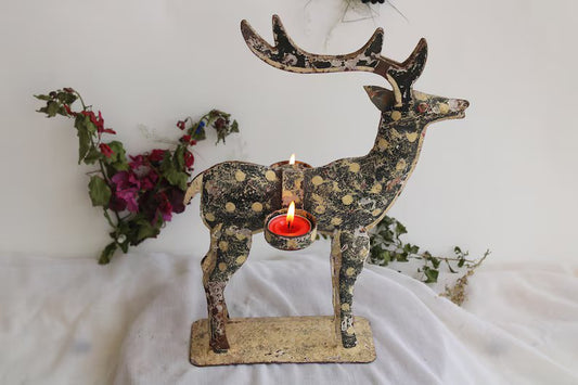 Candle Stand Christmas and festive deer candle stand for décor | Vintage Metallic Deer Décor with Distress Finish Reindeer Tea light