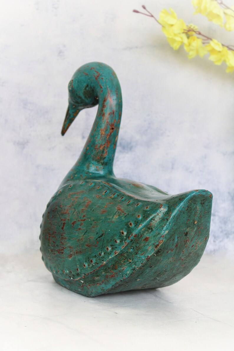 Duck, Antique Duck Statue for Home Décor, Old Collectible Old Vintage Handcrafted Iron Metal Duck Figurine, Beautifully Blue Painted