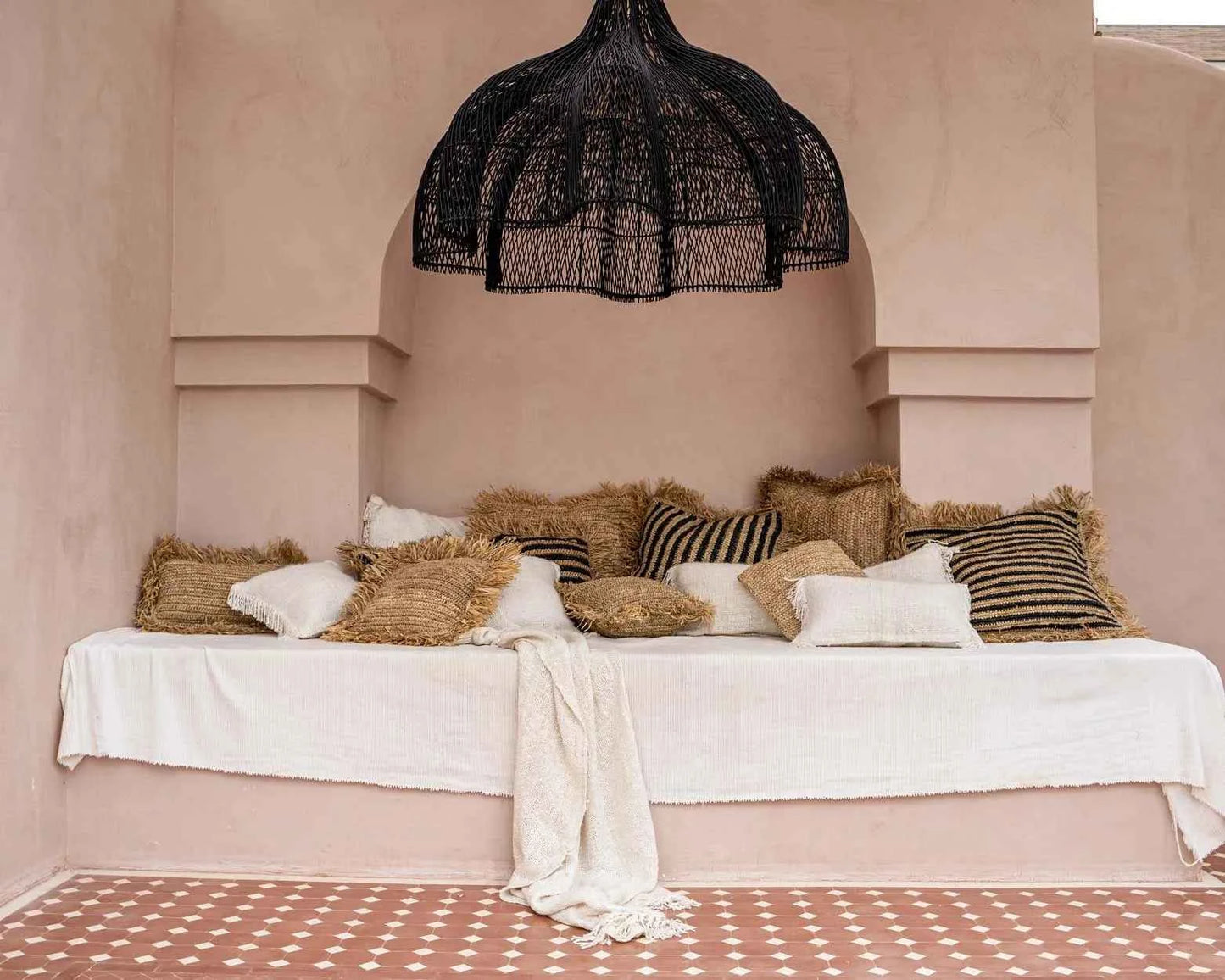 WHIPPED PENDANT SHADE | BLACK