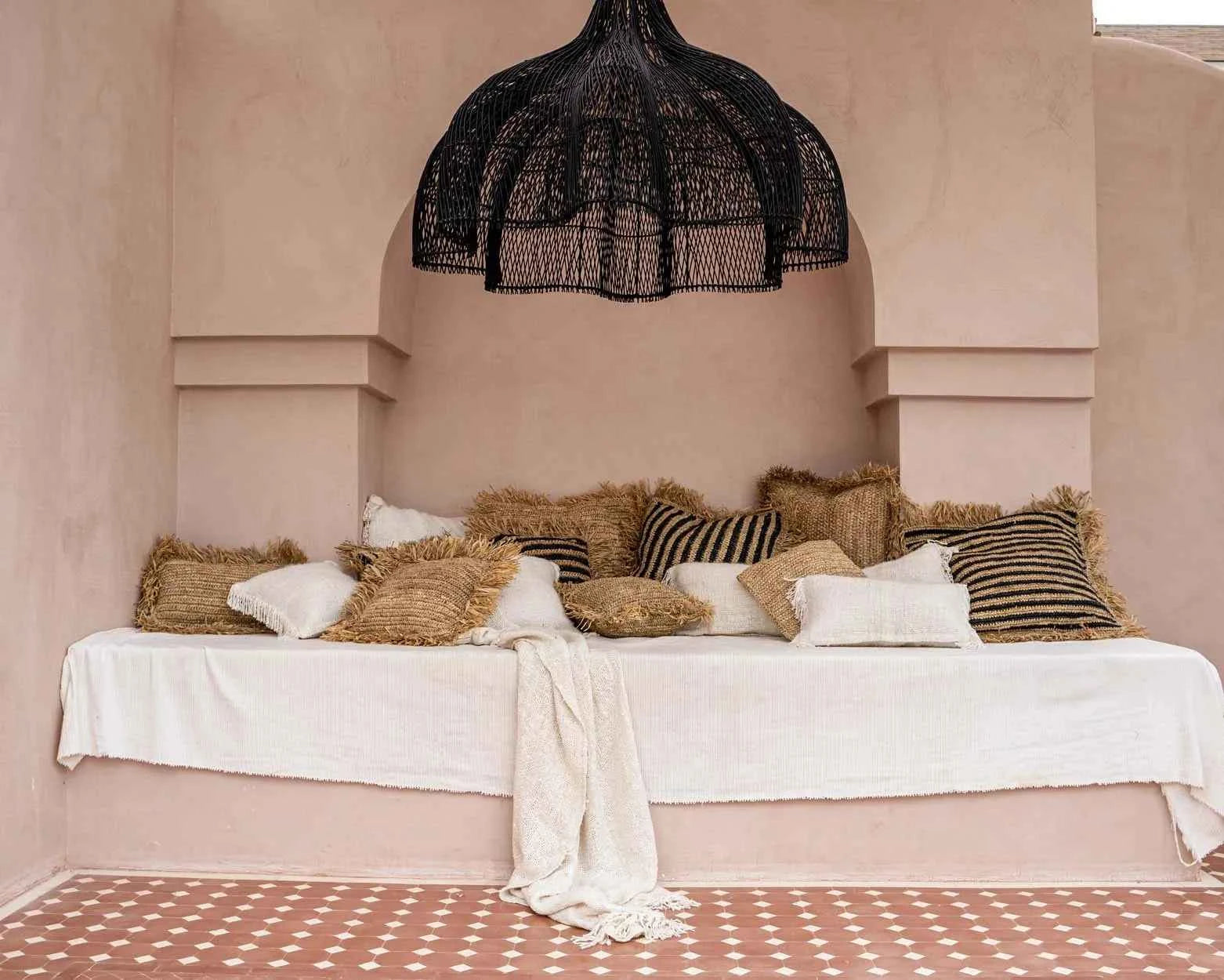 WHIPPED PENDANT SHADE | BLACK